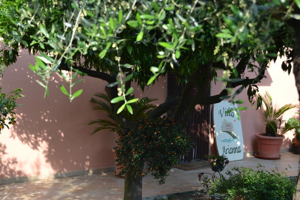 Azienda Agrituristica Villa Arianna إمبيريا المظهر الخارجي الصورة