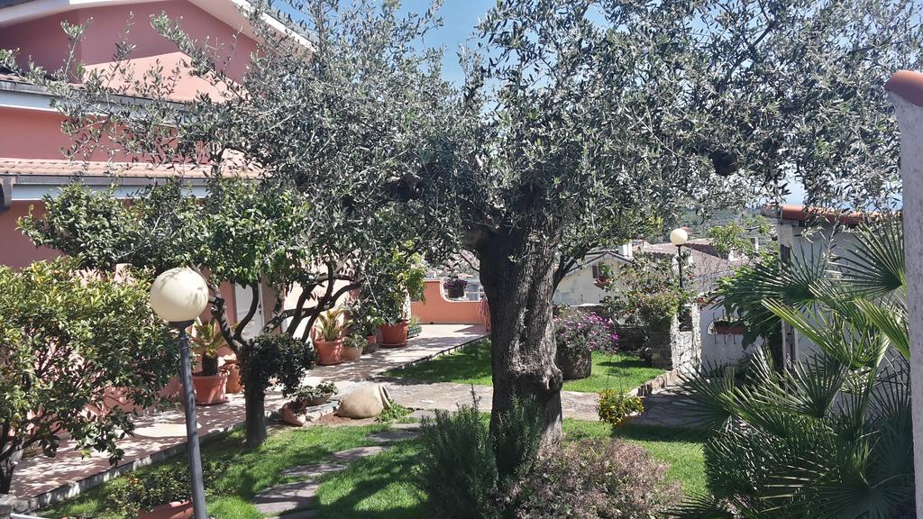 Azienda Agrituristica Villa Arianna إمبيريا المظهر الخارجي الصورة