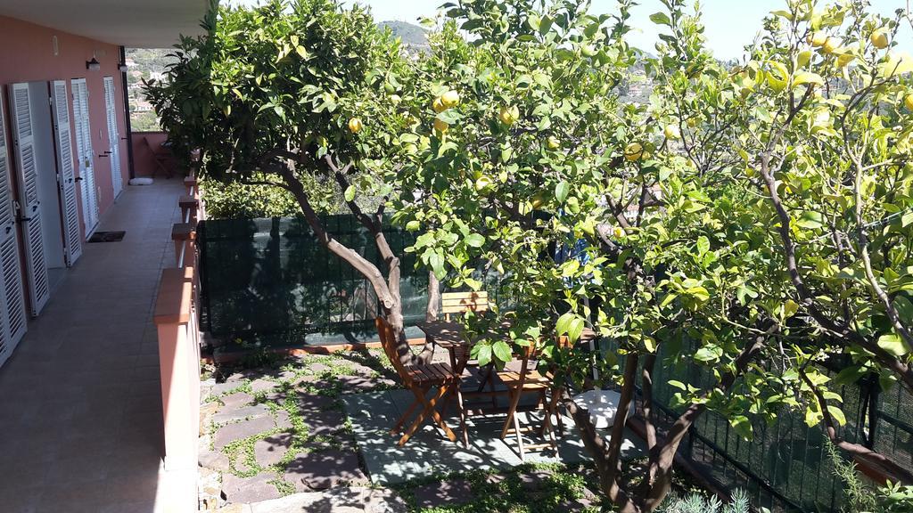 Azienda Agrituristica Villa Arianna إمبيريا المظهر الخارجي الصورة
