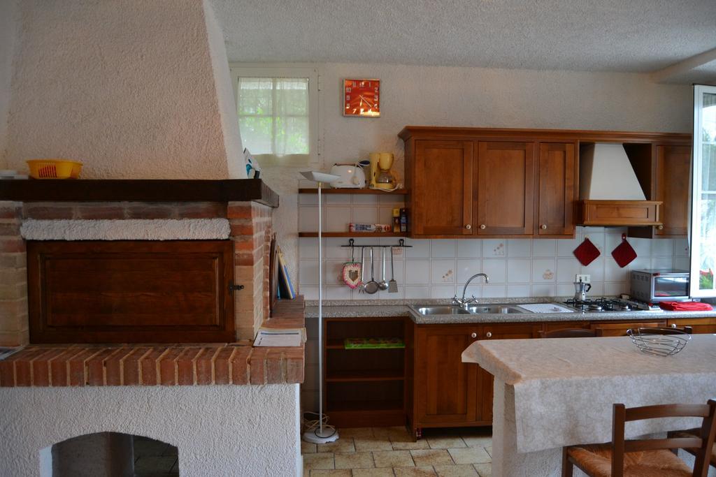Azienda Agrituristica Villa Arianna إمبيريا المظهر الخارجي الصورة
