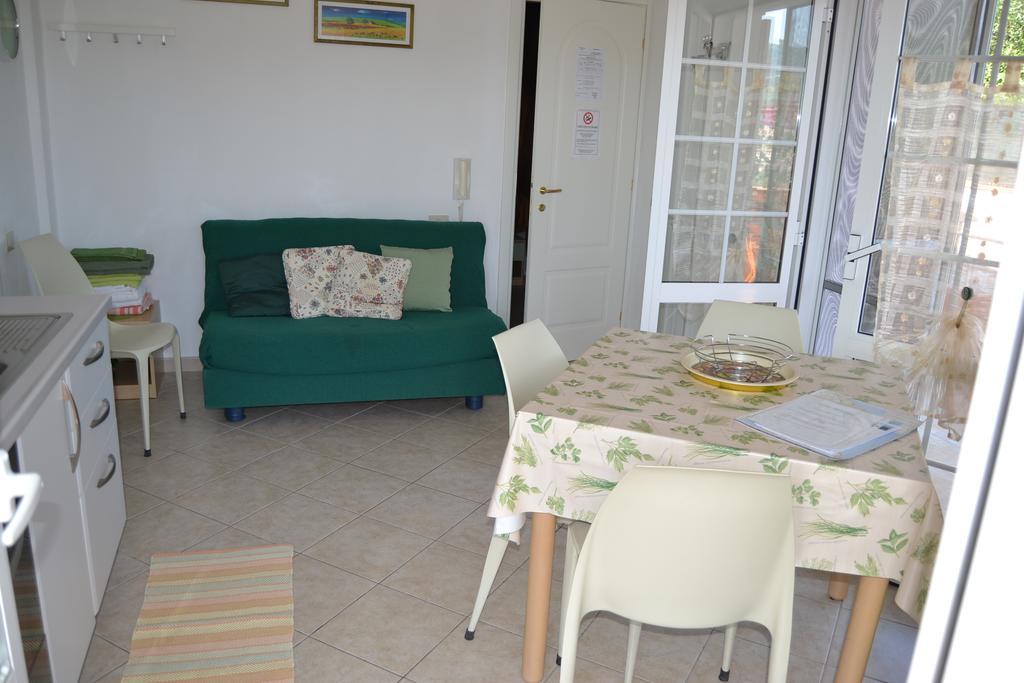 Azienda Agrituristica Villa Arianna إمبيريا المظهر الخارجي الصورة