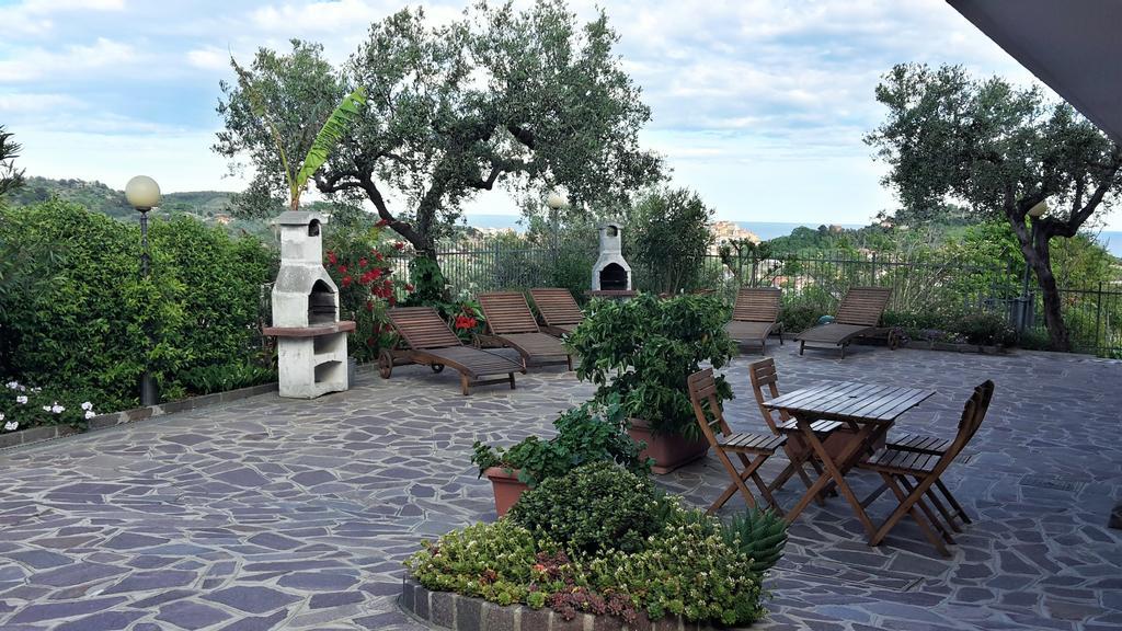 Azienda Agrituristica Villa Arianna إمبيريا المظهر الخارجي الصورة
